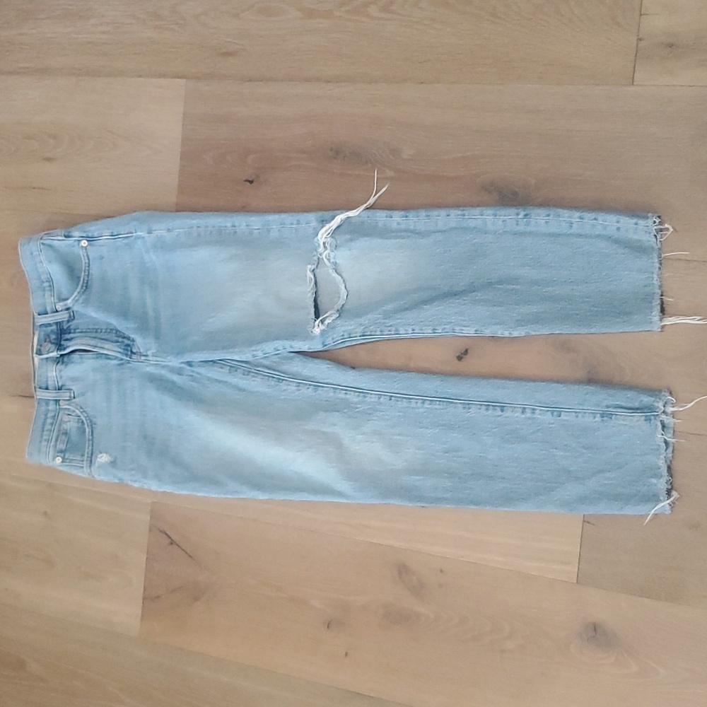 Madewell Women's sz 26 The Perfect Vintage Jean Distressed Light Denim